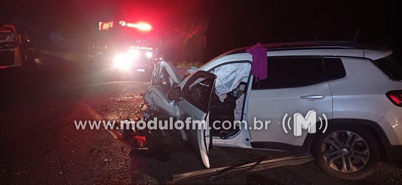 Imagem 1 do post Grave acidente deixa uma pessoa morta e outra ferida  na BR-365 em Patrocínio   